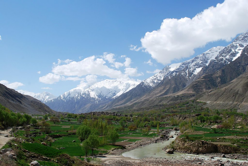 File:Landscape in Gandhari Kurdistan.png